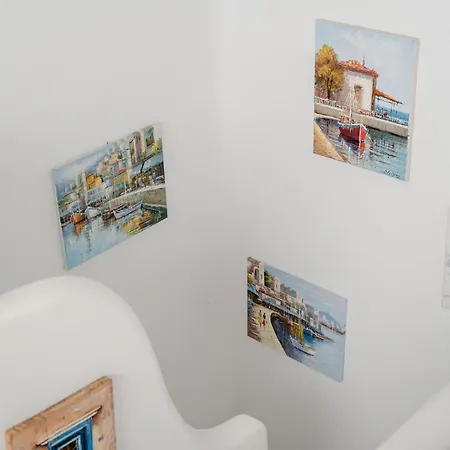 Casa de Férias Albion, Cosy Two Storey Apartment, Stelida Naxos