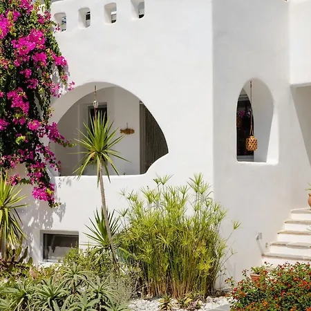 Albion, Cosy Two Storey Apartment, Stelida Naxos Feriehus *